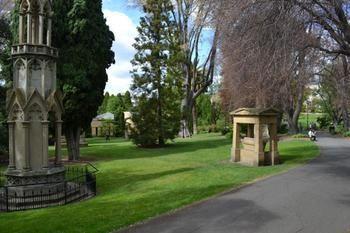 Portsea Place