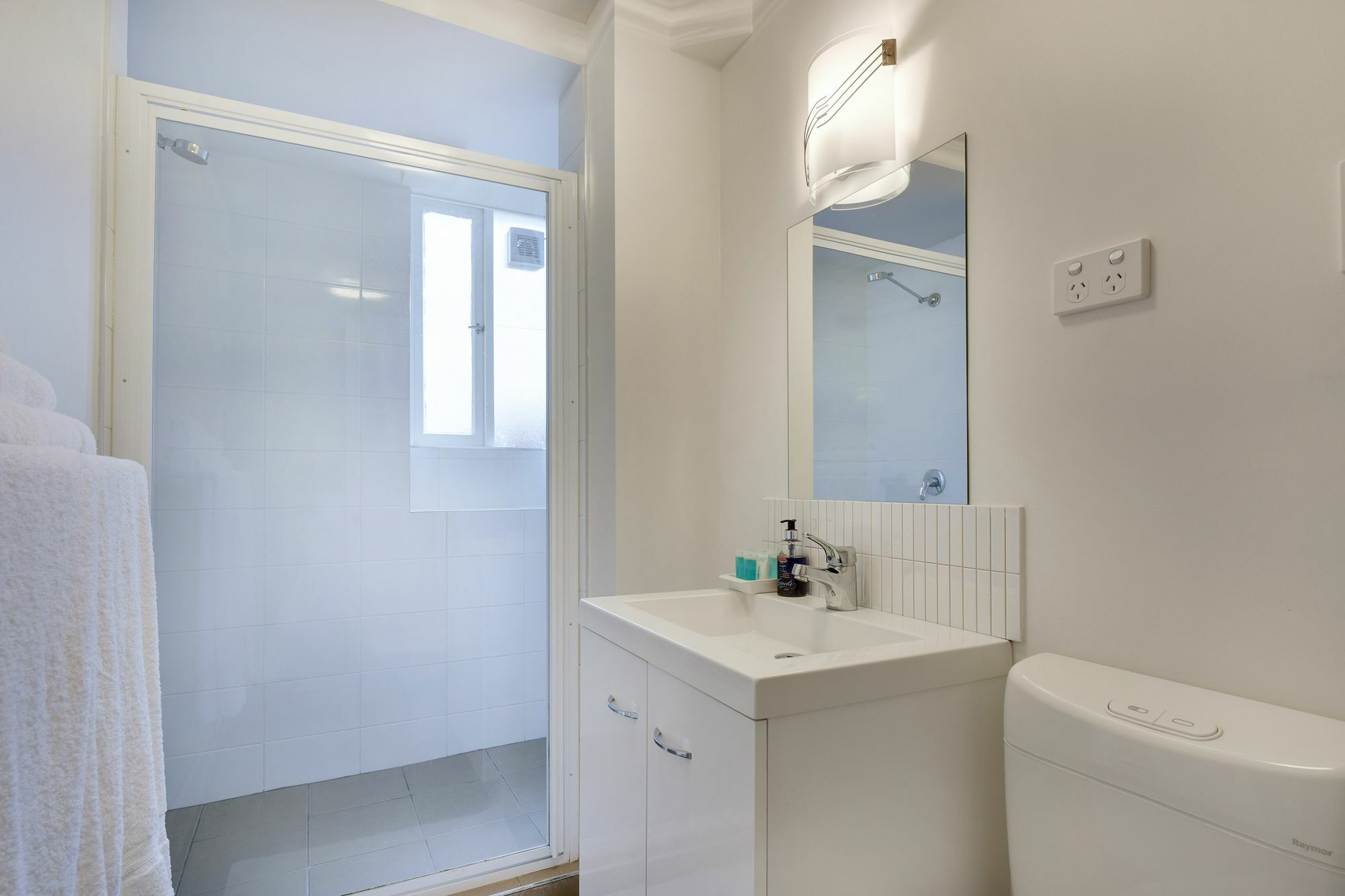 Portsea Place Apartment *